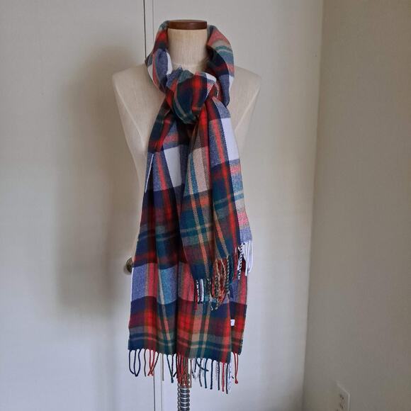 J. Crew Red Green & Beige Plaid Rectangular Scarf with Fringes - Size 25" x 77" - Picture 3 of 16